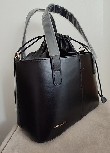 Beden Vince camuto
