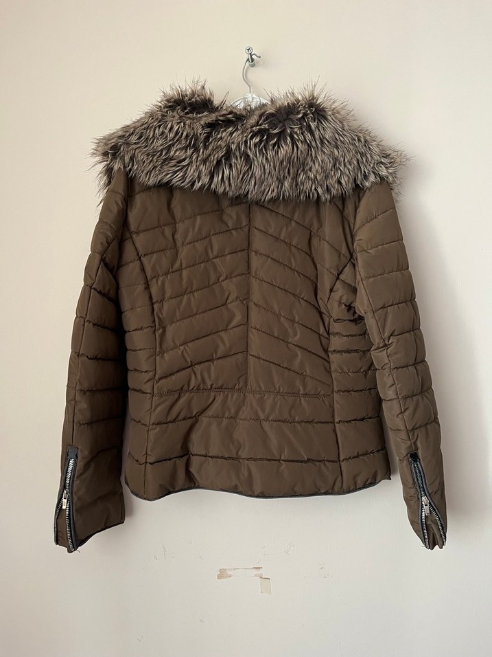 Kürk Detaylı Kahverengi Kadın Kış Montu - Görsel 3