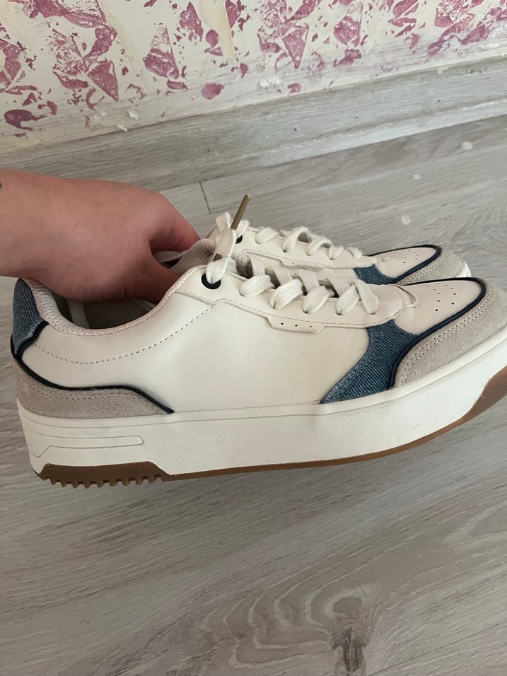 Beyaz Bağcıklı Kadın Spor Ayakkabı - Görsel 2