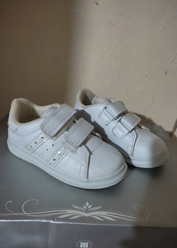 Kız Çocuk Beyaz Cırt Cırtlı Spor Ayakkabı - Görsel 3