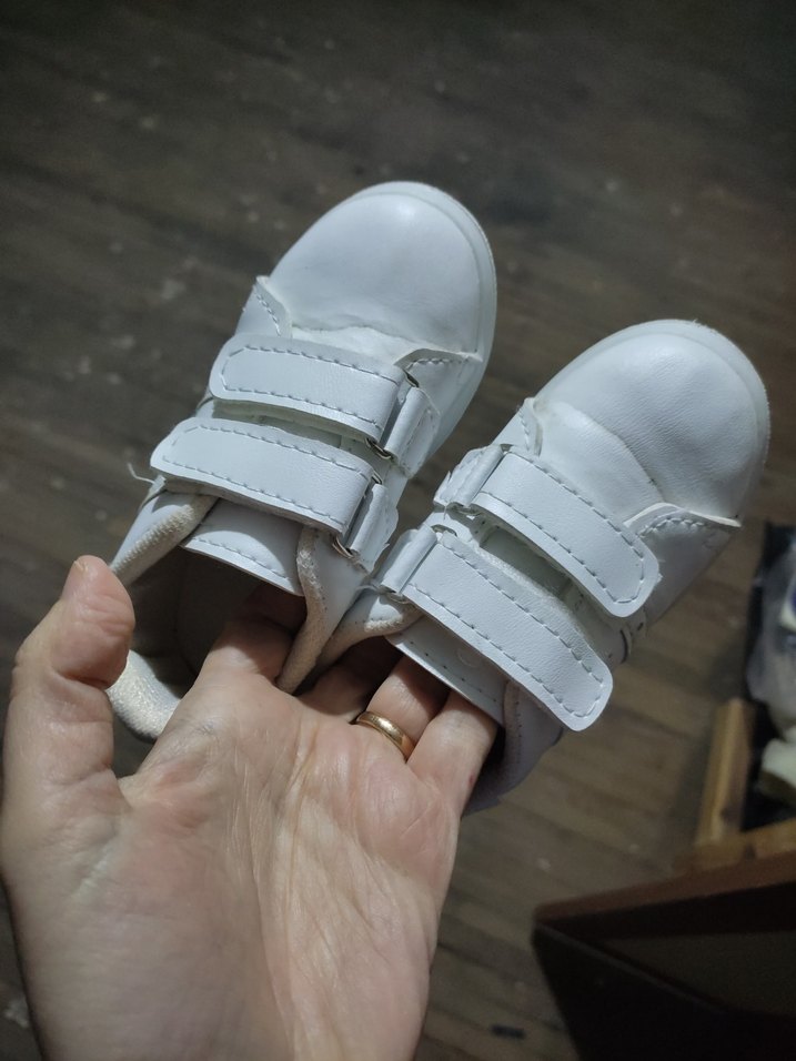 Kız Çocuk Beyaz Cırt Cırtlı Spor Ayakkabı - Görsel 4