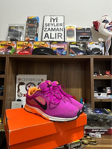 39 Beden Nike Zoom Fly 2