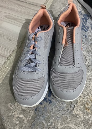 Gri Bağcıklı Kadın Spor Ayakkabı 39 40 numara - Görsel 2