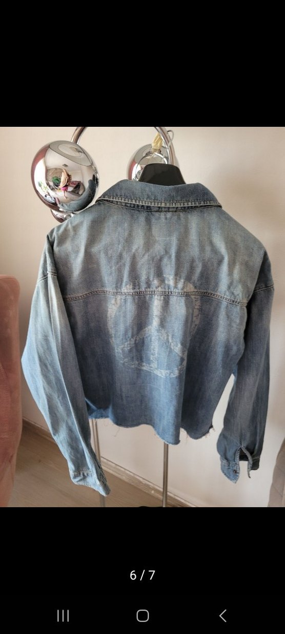 ColinsGevşek Kesim Kısa Batik Kot Ceket - Görsel 3