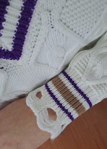 Mor Detaylı V Yaka Kadın Triko Kazak - Görsel 5