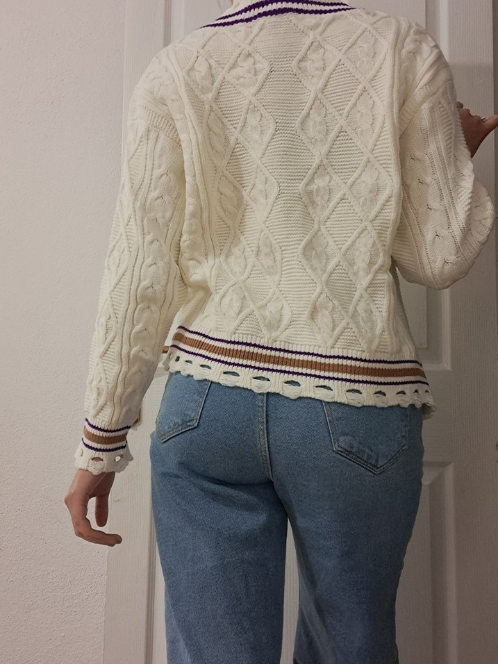 Mor Detaylı V Yaka Kadın Triko Kazak - Görsel 2