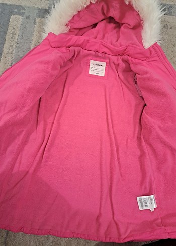 Kız Çocuk Kapüşonlu Pembe Kürklü Mont - Görsel 5