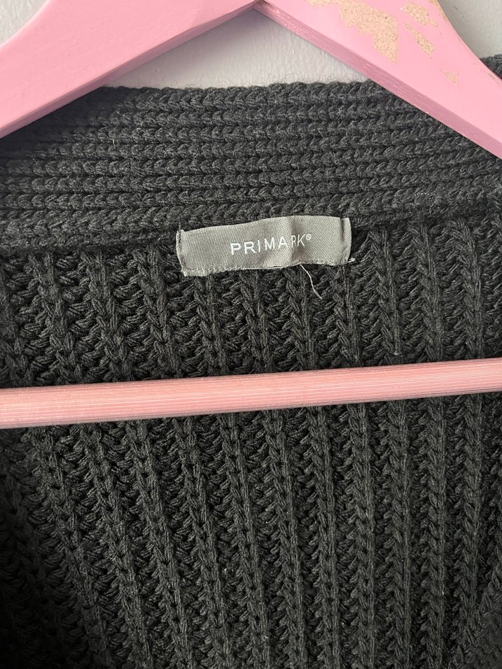 Siyah V Yaka Düğmeli Kadın Hırka - Görsel 2