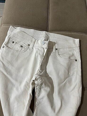 29 Beden Beyaz pantolon