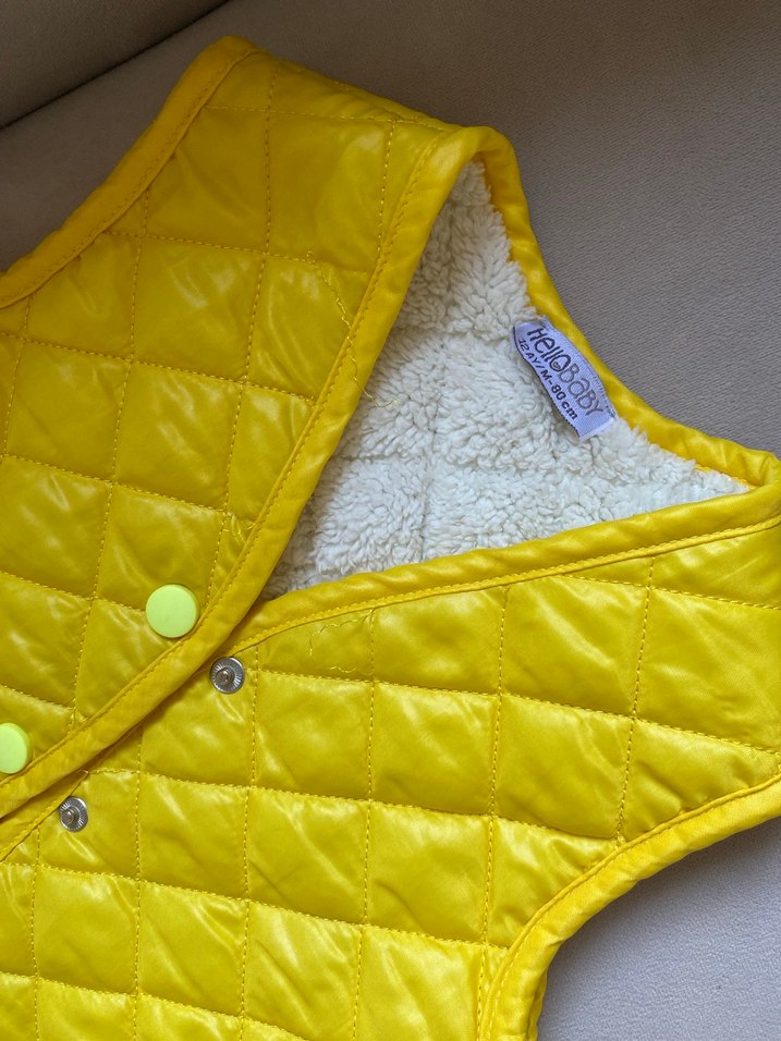 Sarı Erkek Çocuk Düğmeli Yelek - Görsel 3