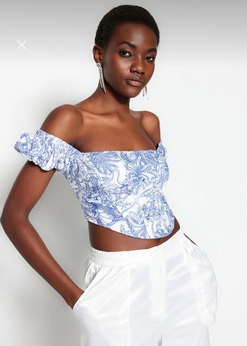 Trendyol & Milla Mavi beyaz korse crop