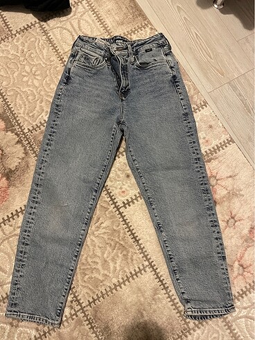 Mavi Jean
