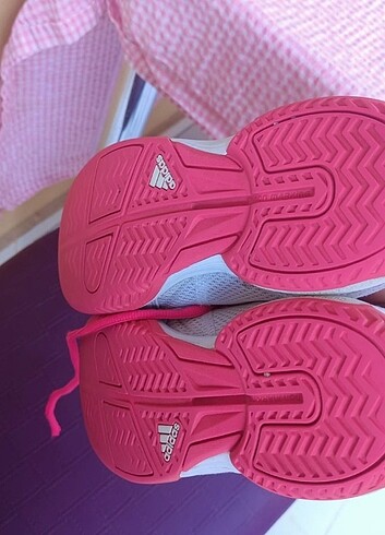 diğer Beden Adidas bir sezon giyilmiştir.