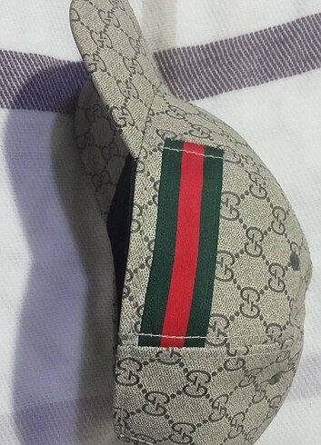 Gucci şapka 