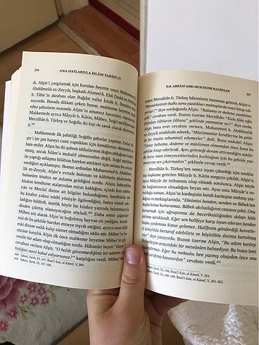  Beden Renk İslam tarihi (2. Ve 4. Cilt)