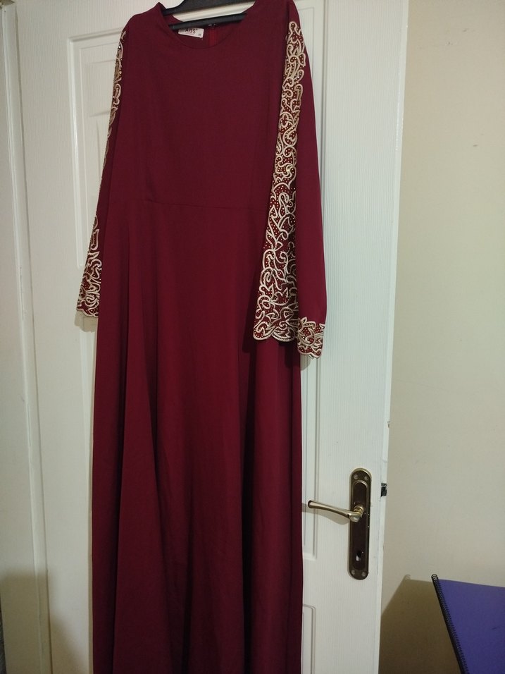 Bordo Nakışlı Uzun Kollu Tesettür Abiye - Görsel 4