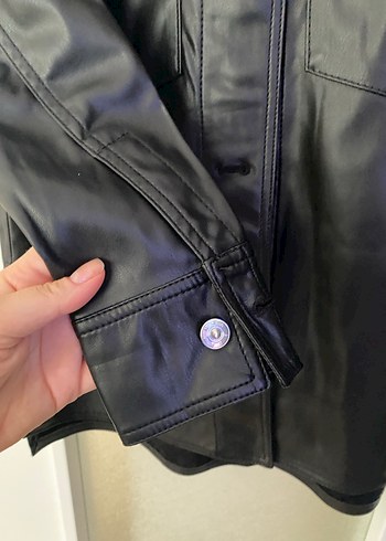 Düğmeli Siyah Midi Deri Kadın Ceket - Görsel 3