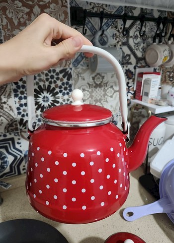 Kırmızı Puantiyeli Emaye Çaydanlık - Görsel 2