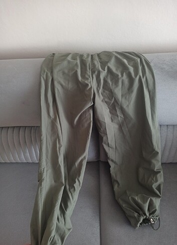Çağla yeşili paraşüt pantolon 