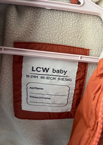 Kahverengi Kapüşonlu Erkek Çocuk Mont - Görsel 4