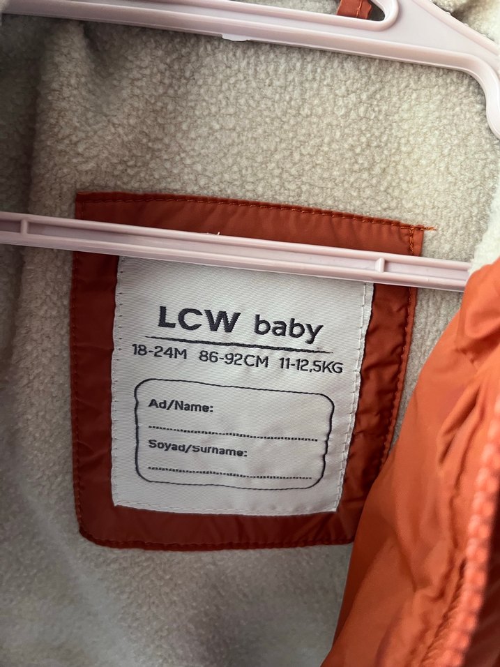 Kahverengi Kapüşonlu Erkek Çocuk Mont - Görsel 4