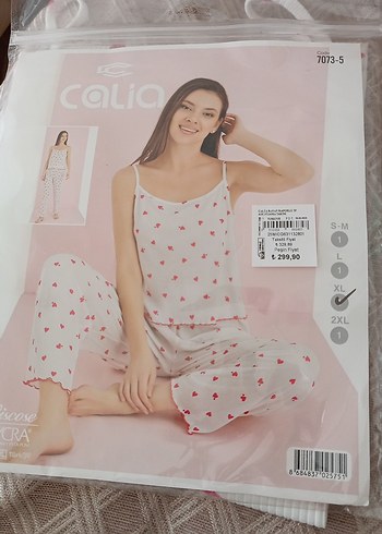Beyaz Desenli Uzun Kollu Kadın Pijama Takımı