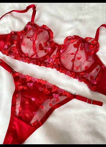 Victoria s Secret Brode sütyen string takım
