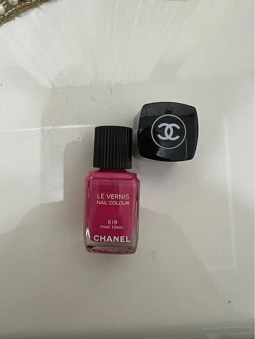 Chanel oje 619 no