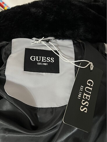 Guess Guess Sıfır Mont