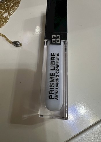 GIVENCHY Givenchy Prisme Libre Mavi Kapatıcı