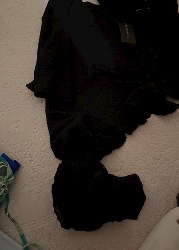 Siyah Mini Drapeli Uzun Kollu bluz ve yırtmaçkı etek - Görsel 2