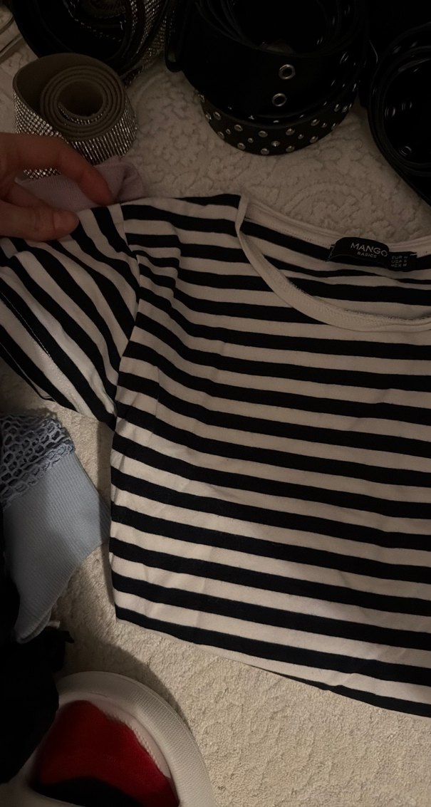 Siyah çizgili tişört - Görsel 2
