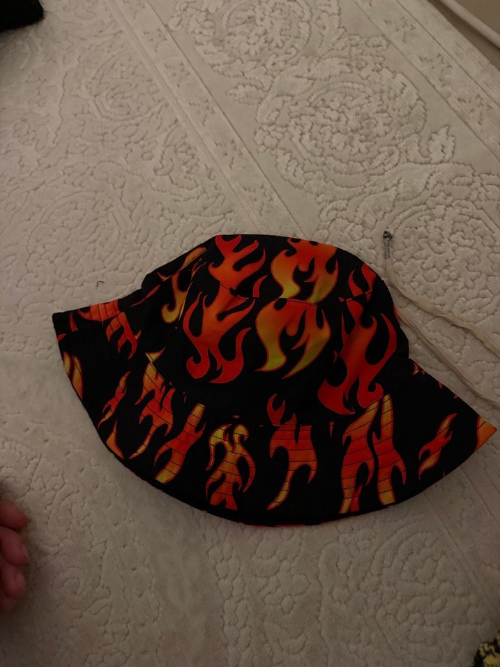 Renkli Alev Desenli Kadın Şapka - Görsel 2