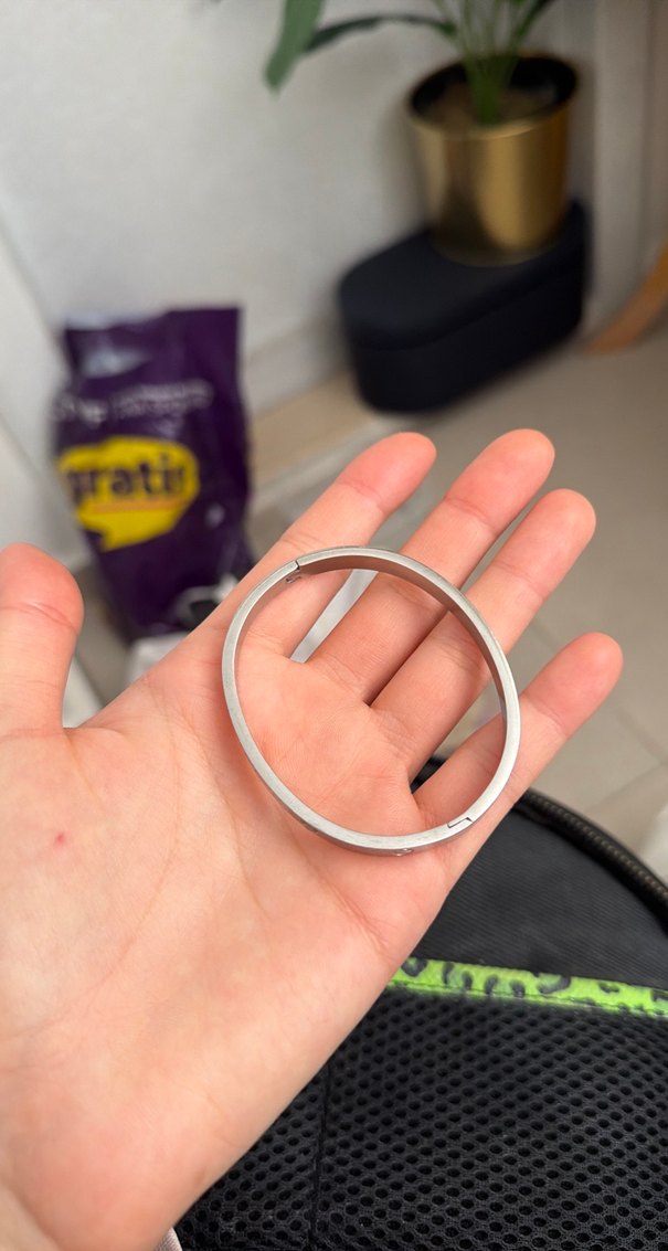 Gri Minimalist Kadın Bileklik - Görsel 4