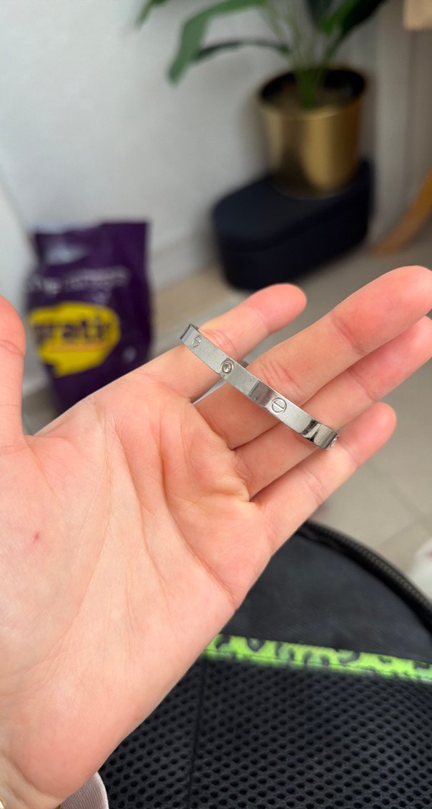 Gri Minimalist Kadın Bileklik - Görsel 2