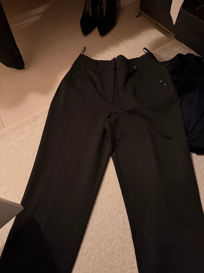 Siyah Kadın Kumaş Pantolon, Normal Boy, Kemerli - Görsel 2