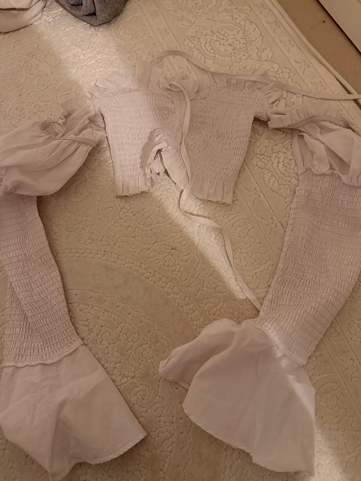 Dantel Detaylı Beyaz Halter Yaka Keten Bluz - Görsel 2