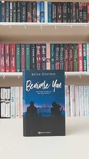 Benimle yan