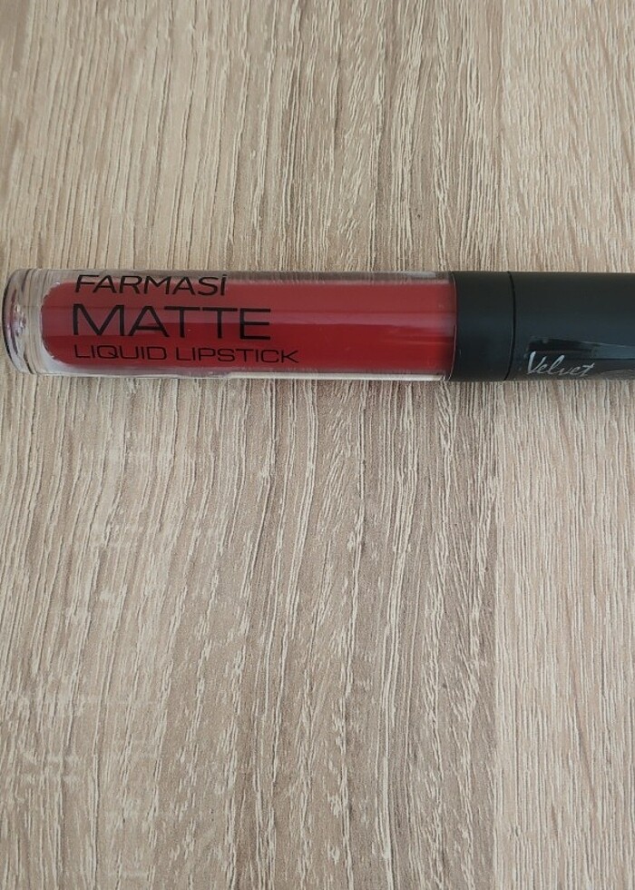 Kırmızı Ruj - Görsel 2