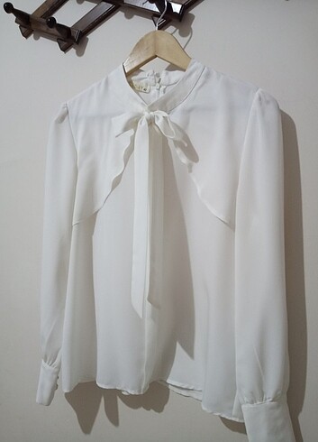42 Beden beyaz Renk Bayan gömlek