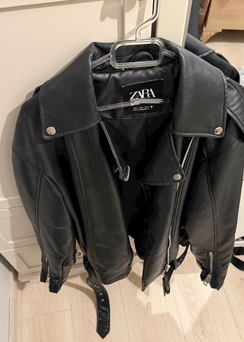 Zara Siyah Deri Biker Ceket