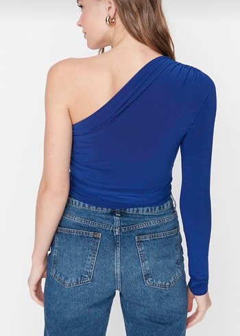 Bağlama Detaylı Tek Kol Crop - Görsel 2