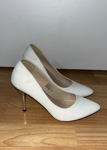39 Beden Beyaz Yılan Desenli Stiletto Topuklu Kadın Ayakkabı