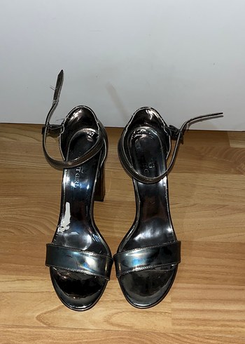 Diğer Parlak Silver Topuklu Kadın Ayakkabı