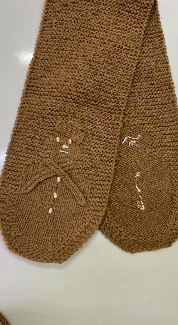 Kahverengi Örgü Çocuk Bere ve Atkı Seti - Görsel 4