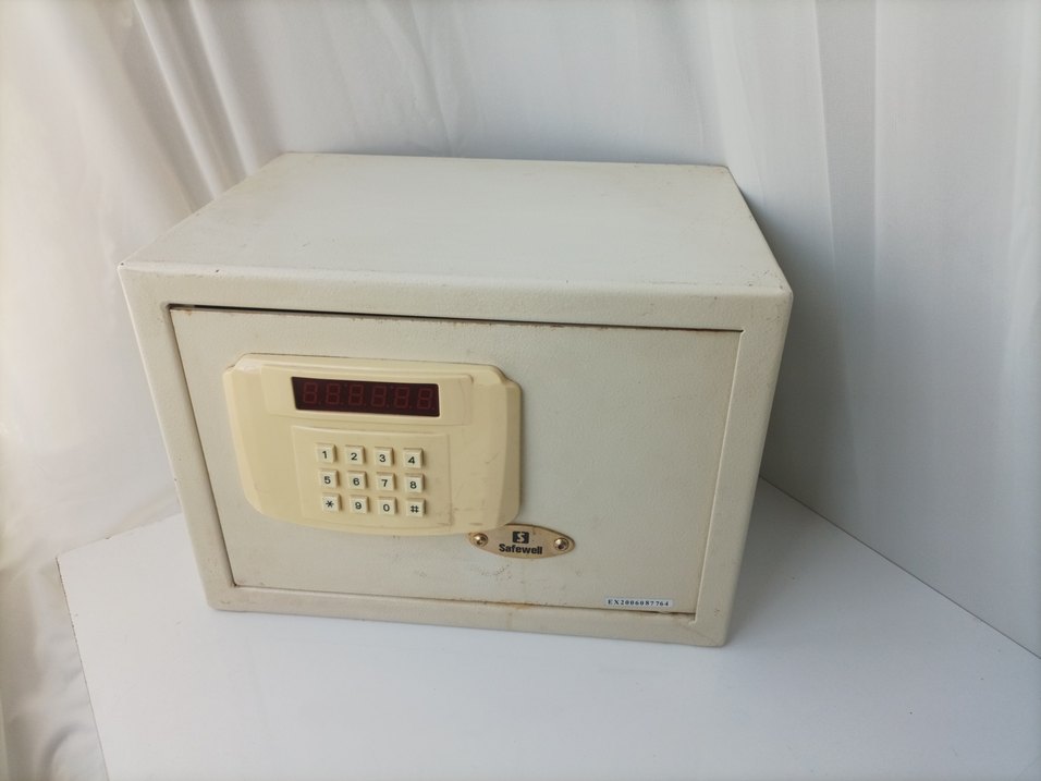Beyaz Dijital Şifreli Kasa - Görsel 2