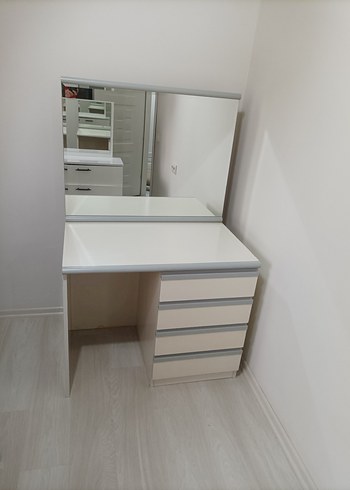 Şifonyer ve Aynalı Makyaj Masası - Görsel 3
