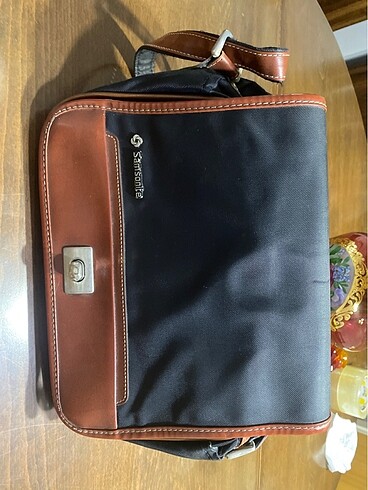 Samsonite çanta