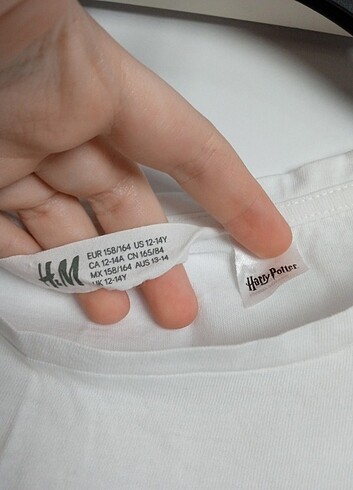 12-13 Yaş Beden H&M kız çocuk t-shirt herry Potter lisanslı ürün