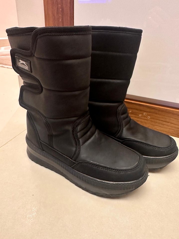 Siyah Çocuk Kar Botu - Görsel 3